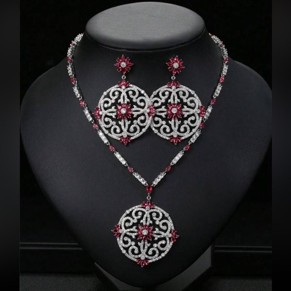 Exquisite Luxury- Ruby & CZ Necklace Set – Elegant Statement Jewelry